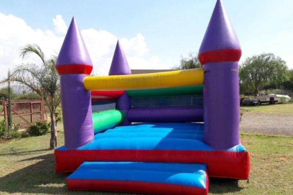 4m-x-4m-standard-jumping-castle-will-cost-R550-incl-delivery-setup-collection