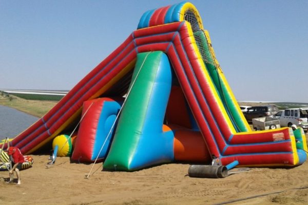 giant-fun-slide-its-40m-long-x-85m-high-it-cost-R6050.00-1024x576